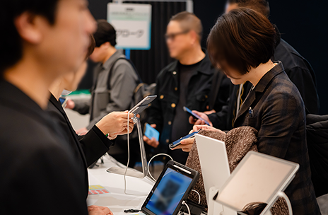 お店の未来カンファレンス 展示ブースとミニセッションの様子