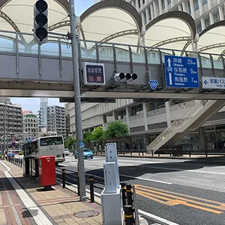 西口改札メージ